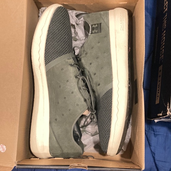 Under armour charged 24/7 - Picture 1 of 5